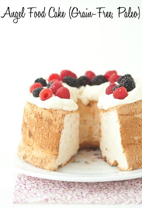 Angel Food Cake (#grainfree #paleo) | DeliciouslyOrganic.net Tarte Vegan, Paleo Cake, Grain Free Desserts, Free Angel, Paleo Recipes Dessert, Paleo Baking, Paleo Sweets, Paleo Desserts, Paleo Treats