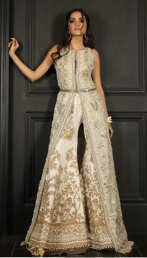 Women Indowestern Outfits, Indian Bridal Jumpsuit, Jumpsuit For Wedding Guest Classy, Winter Wedding Guest Outfit Indian, Advance Words, Dress For Wedding Guest Indian, Latest Indo Western Dresses For Women, Indian Cocktail Dress, Indian Engagement Outfit