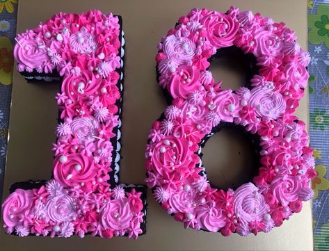 Monogram cake meringuecake Bar Chocolate Chip Cookies, Pink Number Cake, Number Cake 1, Number Cake Design, Number 6 Cake, Monogram Cakes, Unicorn Number Cake, Number Cake Ideas, Number 2 Cake