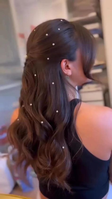 Peinados Para Graduacion Sueltos, Hair Style On Saree, Hair Wedding Styles, Engagement Hairstyles, Long Hair Wedding, Traditional Hairstyle, Easy Hairstyles For Thick Hair, Simple Prom Hair, Hairstyles For Layered Hair