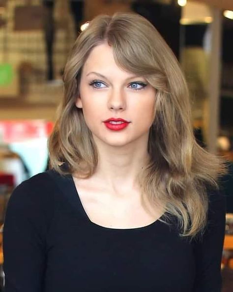 Dyeing Hair, A Leap Of Faith, Estilo Taylor Swift, Taylor Swift Red, Taylor Swift Hair, Female Celebrities, Dirty Blonde, Leap Of Faith, Live Taylor