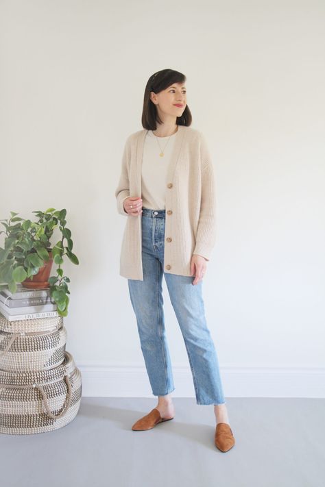 A WEEK OF OUTFITS IN THE COCOON CARDIGAN Natural Kibbe Body Type, Soft Natural Kibbe, A Week Of Outfits, Natural Kibbe, Week Of Outfits, Outfits Minimalist, Cocoon Cardigan, Looks Street Style, Cardigan Outfits