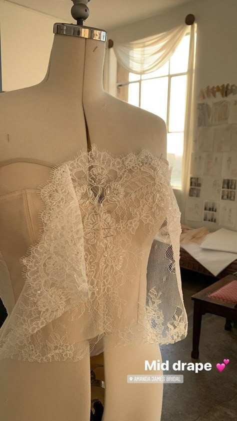 Diy Wedding Gown, Lace Corset Wedding Dress, 20s Fashion Dresses, Fashion Bra, Bridal Corset, Sewing Wedding Dress, Salsa Dress, Bridal Design, Fashion Silhouette