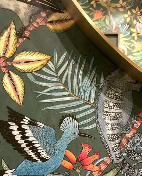 The large-scale botanical print of @ardmore Savuti 109/1006 adds vibrant flora & fauna to the smallest of spaces, like @kvanumkoekken.dk’s contemporary powder room. Order a sample of Savuti through the link in our bio. Contemporary Powder Room, Cole And Son Wallpaper, Flora Fauna, Toy Rooms, Cole And Son, Mid Century House, Flora And Fauna, Botanical Print, Eclectic Decor