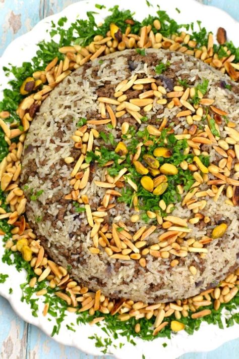 Lebanese Rice Recipe, Lebanese Rice, Arabisk Mad, Libyan Food, Middle Eastern Salads, Thanksgiving Brunch, Meat Dish, Middle Eastern Dishes, One Pot Meal