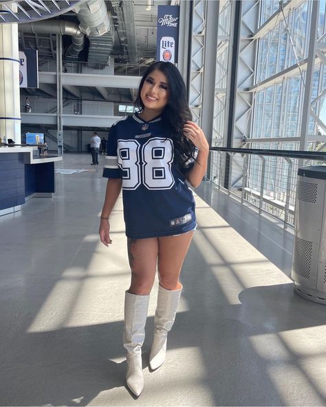 Dallas Cowboys Outfits Woman, Cowboys Outfits, 2024 Manifestations, Dallas Cowboys Outfits, Football Jersey Outfit, Cowboy Games, Cowboy Aesthetic, Dallas Cowboys Fans, Jersey Outfit