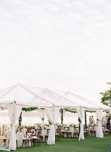 Tent Greenery, Reception Design Wedding, Elegant White And Green Wedding, Tented Wedding Reception, Seattle Wedding Venues, White And Green Wedding, Green Wedding Inspiration, Wedding Reception Design, Reception Tablescapes