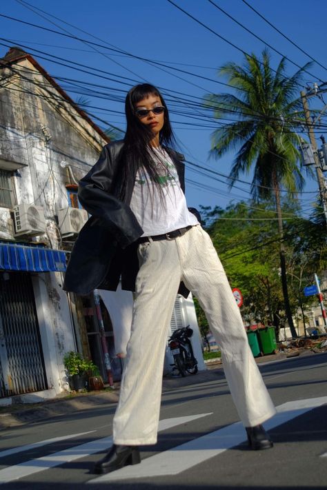 Inside Vietnam’s Youth Reinvention of Saigon Style - Vogue Fashion Design Classes, Vietnam Fashion, Ruched Midi Skirt, Mexican Fashion, Fashion 1960s, High Fashion Outfits, Street Style Summer, International Fashion, Street Chic