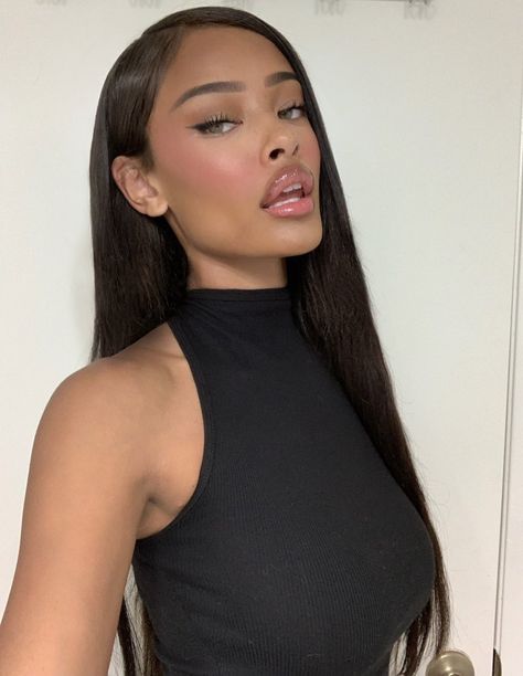 Vinetria Instagram, Vinetria Video, Vinetria On Instagram, Dark Feminine Aesthetic, Black Barbie, Island Girl, Feminine Aesthetic, Girls Makeup, Yours Truly