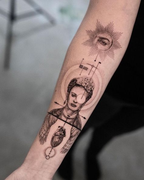 Frida Kahlo Tattoo Ideas, Frida Kahlo Tattoo, Kahlo Tattoo, Frida Tattoo, Frida Kahlo Tattoos, Tech Tattoo, Mexican Tattoo, P Tattoo, Dragon Tattoo For Women