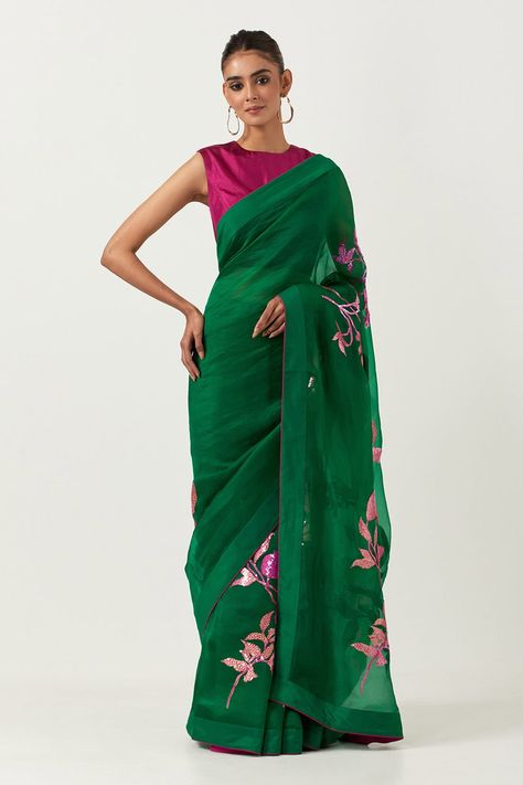 Label Earthen, Padded Blouse, Embroidered Saree, Organza Sarees, Green Saree, Blouse For Women, Organza Saree, Saree Look, Saree With Blouse