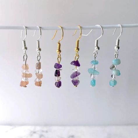 Crystal Earrings Diy, Chip Earrings, Handmade Crystal Jewelry, Diy Bijoux, Crystal Chips, Diy Crystals, Earrings Inspiration, Earrings Crystal, Earrings Dainty