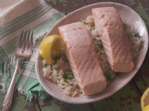 Traditional Poached Salmon recipe from Nancy Fuller via Food Network Farmhouse Rules Recipes, Salmon Fillet Recipes, Nancy Fuller, Poached Salmon, Food Network Canada, Shellfish Recipes, Cooking Salmon, Salmon Recipe, Salmon Fillets