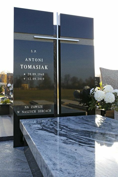 Cemetary Ideas, Cemetary Decorations, Grave Monuments, Urn Arrangements, Grave Headstones, Tombstone Designs, Cemetery Monuments, Metal Doors Design, Antonio Gaudí