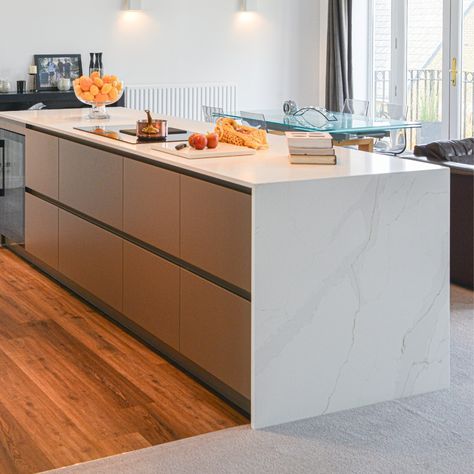 An island is a fantastic addition to any kitchen, giving you additional storage, seating and counter space. When planning your kitchen, make sure you’re getting the most out of your new island both in terms of design and functionality. Here are a few ideas to level-up your kitchen island and some great features to add before you commit to a design; ⭐ Choose a contrasting colour to your cabinets to make your island the focal point of the room. ⭐ Add open shelving to display recipe books and d... Storage Seating, Built In Wine Rack, Countertop Material, Kitchen Interiors, Recipe Books, Countertop Materials, Counter Space, Clever Storage, Food Prep