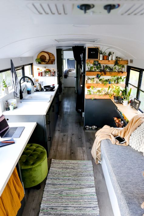 Schoolie Conversion, Skoolie Kitchen, Skoolie Living, Skoolie Ideas, School Bus Tiny House, School Bus Camper, School Bus House, Converted School Bus, Converted Bus