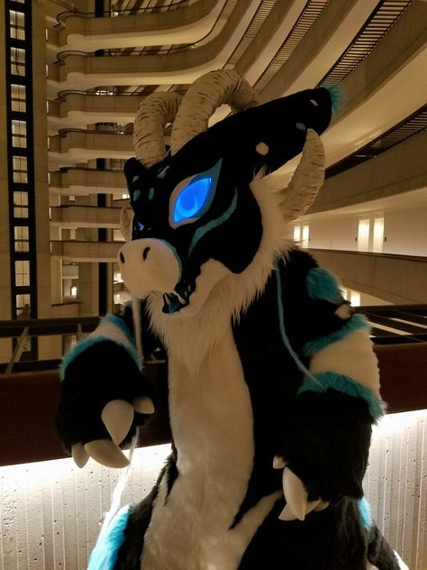 Kida the Wickerbeast FWA 2018 Wickerbeast Fursuit, Fursuit Dragon, Fursuit Inspiration, Dragon Fursuit, Fursuit Making, Brown Wolf, Fursuit Paws, Fursuit Tutorial, Animal Mascot