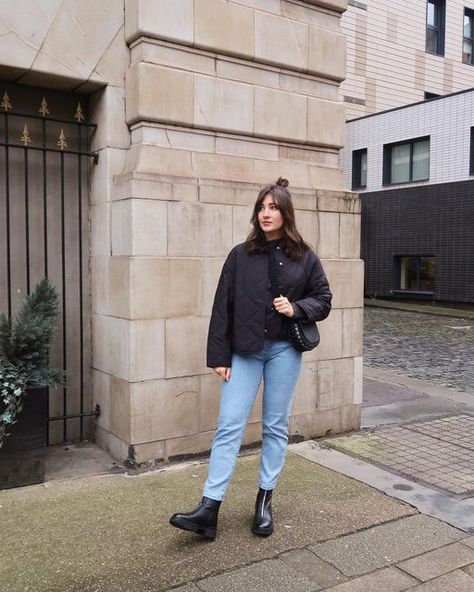 Rosie Ann Butcher on Instagram: "A very simple outfit for a very simple day. This jacket is getting it’s cost per wear down fast! 🙌🏼 Boots -PR product" Rosie Ann Butcher, Simple Outfit, Simple Outfits, Instagram A, Outfit Ideas, Normcore, Style Inspiration, Boots, Outfit Inspo