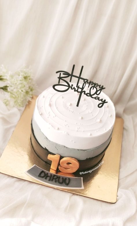 19 Birthday Cake For Men, Cake 19th Birthday, 19th Birthday Cake, 19th Birthday Cakes, Cake Design For Men, Man Cake, Birthday Cake For Him, Magic Cake, Birthday Cakes For Men