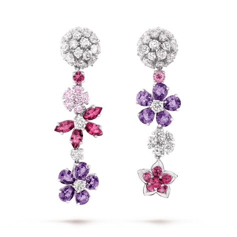 Folie des Prés earrings. White gold, pink and mauve sapphires, diamonds. Van Cleef Jewelry, Van Cleef Earrings, Van Cleef And Arpels Jewelry, Van Cleef & Arpels, Van Cleef And Arpels, Expensive Jewelry, Jewelry Lookbook, Van Cleef Arpels, Van Cleef