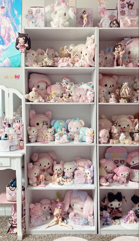 Sanrio Collection Display, Kawaii Shelves, Plushie Collection Display, Cutecore Shelf, Kawaii Bookshelf, Plushie Shelf, Kawaii Shelf, Rilakkuma Collection, Kawaiicore Room