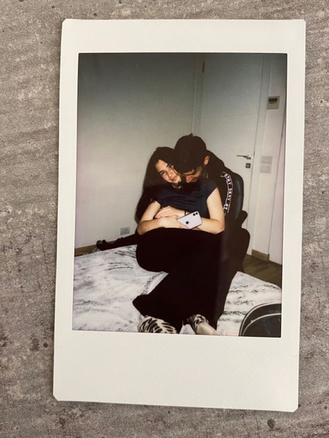 Poloroid Pictures Ideas Couple, Boyfriend Polaroid Pictures, Couple Poloroid Pictures Ideas, Bf Polaroid Pictures, Polaroid Couple Ideas, Polaroid Aesthetic Couple, Polaroid Relationship Pictures, Polaroid Love Aesthetic, Polaroid Inspo Couple