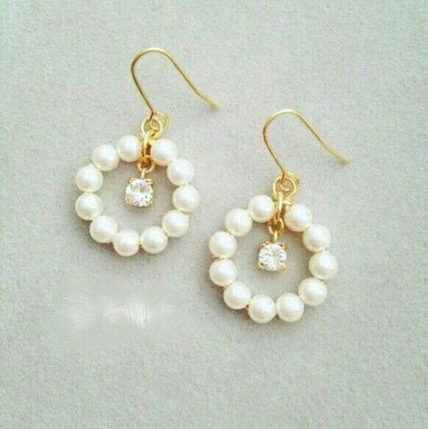 Diy Earrings Easy Simple, قلادات متدلية, Diy Earrings Easy, Pearl Jewelry Design, Beaded Earrings Diy, Diy Jewelry Unique, Diy Bracelet Designs, Handmade Jewelry Tutorials, Handmade Fashion Jewelry