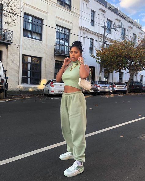 Trending: Mint Green Co-ord | Fashion Cognoscente 90's Fashion, Urban Lifestyle, Influencers Fashion, Streetwear Fashion Women, Green Outfit, Sporty Outfits, Looks Style, Mode Inspiration, Looks Vintage