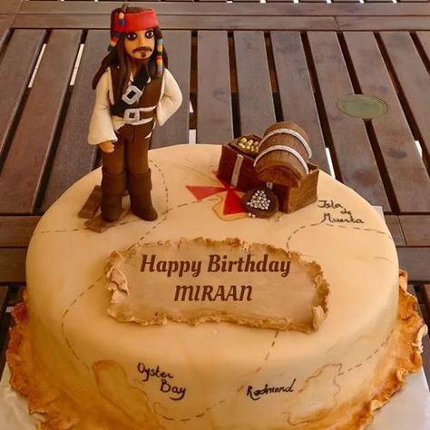 Pirates Of The Caribbean Movie Birthday Cake With Name Pirates Of The Caribbean Cake, Caribbean Cake, Pirates Cake, Pirate Ideas, Caribbean Party, Pirate Themed Birthday Party, Fab Cakes, Pirates Party, Birthday Cake With Name