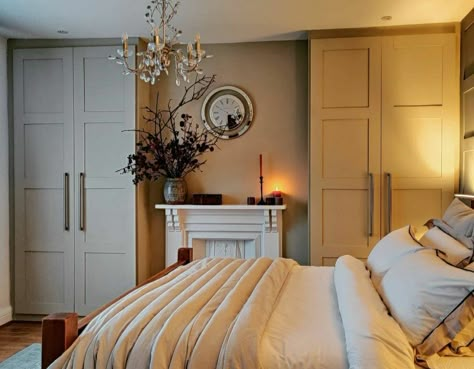 Terraced House Bedroom Ideas, Victorian Bedroom Colour Schemes, Terraced House Bedroom, Neutral Victorian Bedroom, Chimney Breast Ideas Bedroom, Victorian Bedroom Ideas Master Suite, Bed Against Chimney Breast, Small Victorian Bedroom Ideas, Bedroom With Chimney Wall