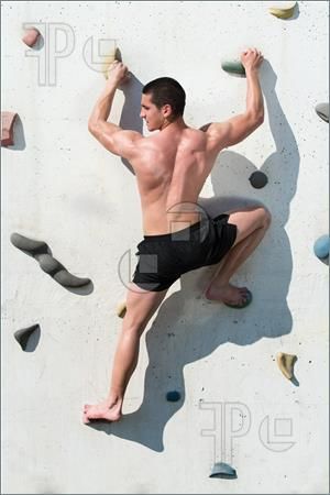 Floating Poses Reference Male, Climbing Reference, Climbing Pose, Back Anatomy, Rock Climbing Photography, Climbing Photography, Anatomy Studies, Ref Poses, Dynamic Pose