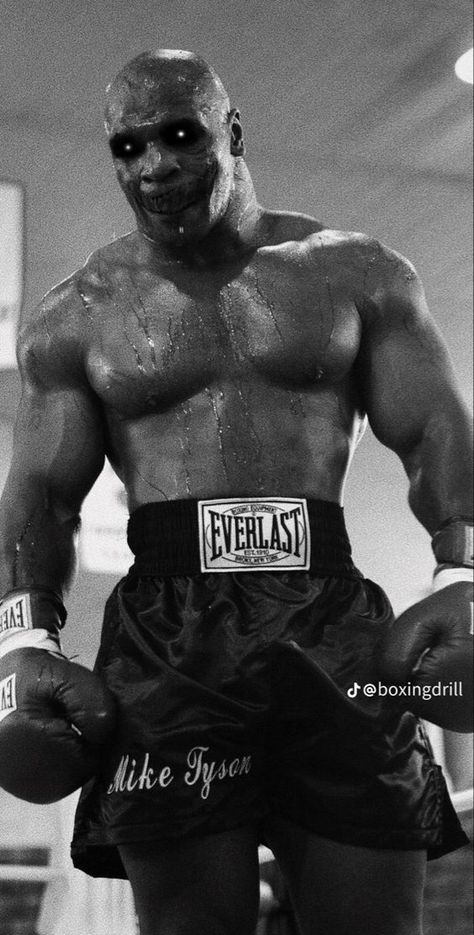 Cool Animes, Mighty Mike, Mike Tyson Boxing, Boxing Images, Boxing Ring, Bodybuilding Pictures, Boxing Posters, Gym Art, Gym Guys