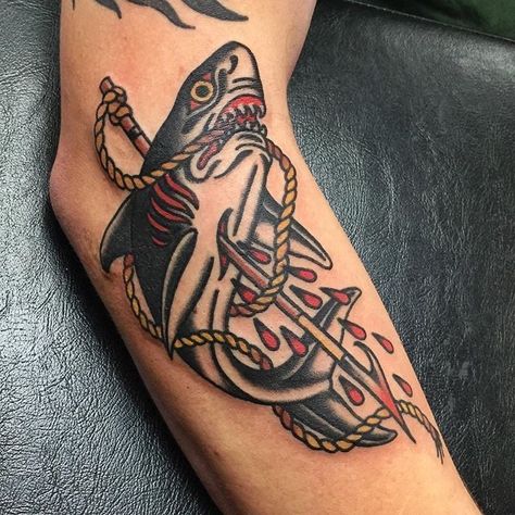 Neo Traditional Pirate Tattoo, Hammerhead Tattoo, Old Style Tattoos, Traditional Shark Tattoo, Black Sleeve Tattoo, Traditional Tattoo Drawings, All Black Tattoos, Pirate Tattoo, Traditional Tattoo Sleeve