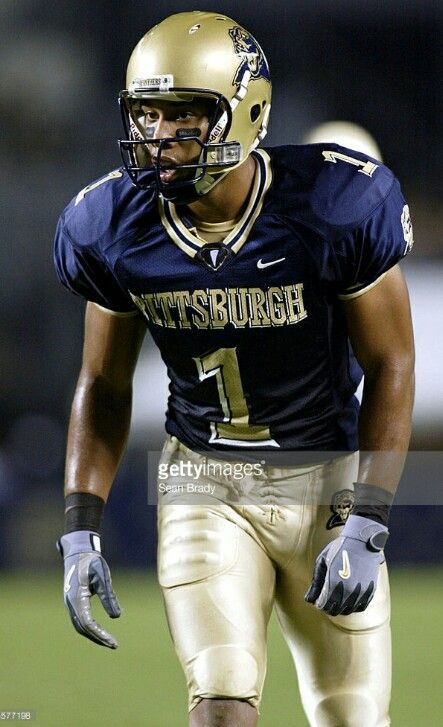 Larry Fitzgerald Pittsburgh Panthers Texas College Football, Pitt Football, Larry Mcmurtry Books, Larry Fitzgerald, College Football Uniforms, Grand Concourse Pittsburgh, Pittsburgh 1950s, Vintage Pittsburgh, Pro Football Teams