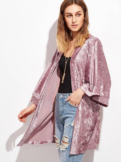 Kimono Street Style, Dramatic Clothes, Velvet Cardigan, Crushed Velvet Dress, Velvet Kimono, Ladies Blouse Designs, Mode Abaya, Velvet Clothes, Womens Kimono