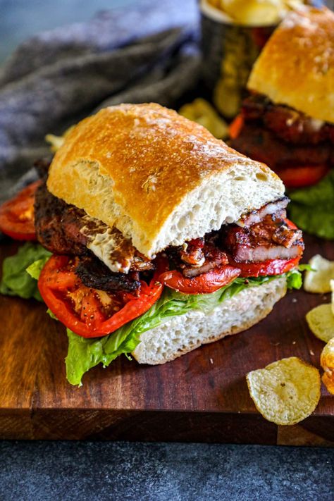 Pork Belly Sandwich Recipe (PBLT) Smoked Pork Belly Recipes, Pork Belly Sandwich, Smoked Pork Belly, Pork Belly Tacos, Ultimate Sandwich, Smoked Bbq, Bbq Recipe, Pork Belly Recipes, Crispy Pork Belly