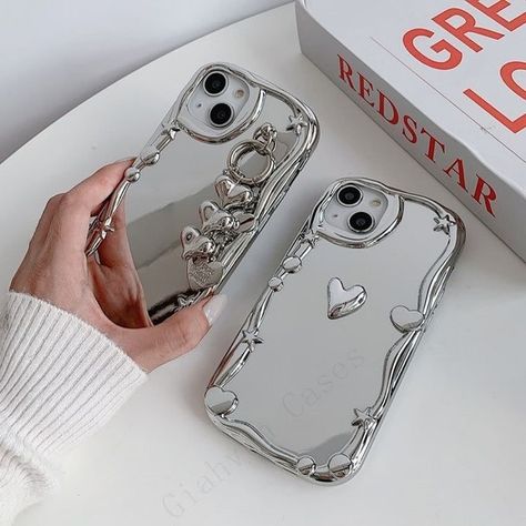 Perfect Reflection ~ One snap at a time 🪞✨ 🔍 Mirror Phone Cases #PHONECASE #IPHONECASE #ACCESSORIES #AESTHETIC #phonecaseaddict #gadgetaccessories #techtrends Y2k Mirror, Chains Aesthetic, Y2k Nostalgia, Mirror Phone Case, Star Silver, Strap Phone, Y2k Era, Pretty Phone Cases, Iphone Style