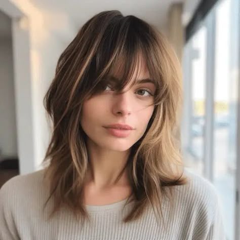 93 Stunning Medium-Length Layered Haircuts Trending Right Now Midhaircut With Layers, Mid Lenght Haircut Girl, Layered Mid Length Hair, Collarbone Length Hair With Layers, Shoulder Length Haircut Ideas, Bangs Shoulder Length Hair, Mid Length Straight Hair, Shoulder Length Haircut, Collarbone Length Hair