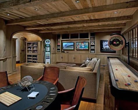 Poker Grame Room Home Basement With Wood Flooring And Ceiling Design Low Ceiling Basement, Rustic Basement, Recreational Room, Man Cave Basement, Man Cave Home Bar, Vintage Interior Design, Basement Design Ideas, Basement Bedrooms, Basement Renovations