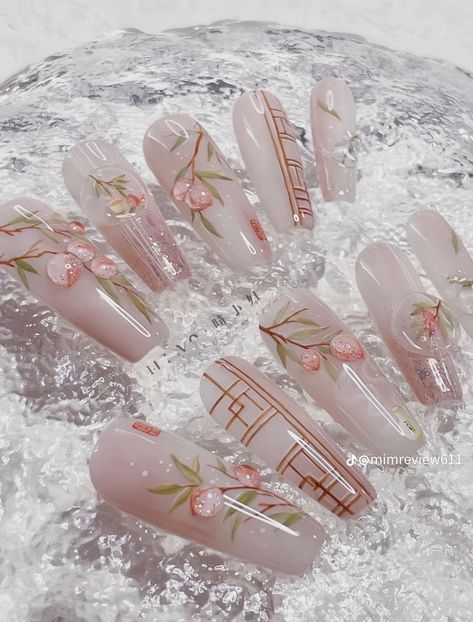 Cute Lunar New Year Nails, Chinese Design Nails, Tet Nail Design, Chinese Nail Art Design, Nail Art Chinese New Year, Chinese New Year Nail Design, Japanese Cherry Blossom Nails, Chinese Style Nails, Tet Nails