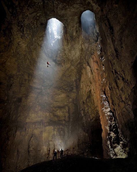 @natgeo: “Photo by Robbie Shone @shonephoto / Kačna jama (cave) is 280 meters (over 900 feet) deep, the…” Cave Photography, Underground Caves, Cave System, Underground World, Photo Reference, Fantasy Landscape, Slovenia, Vacation Trips, National Geographic