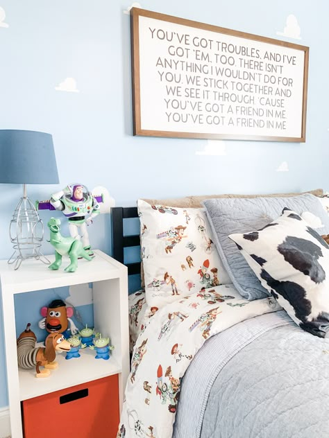 Toy Story Wall Art, Toy Story Bedroom Decor, Toy Story Theme Bedroom, Toy Story Boys Room, Pixar Room Ideas, Toy Story Room Ideas For Boys, Pixar Bedroom, Toy Story Bedroom Ideas, Toy Story Room Ideas