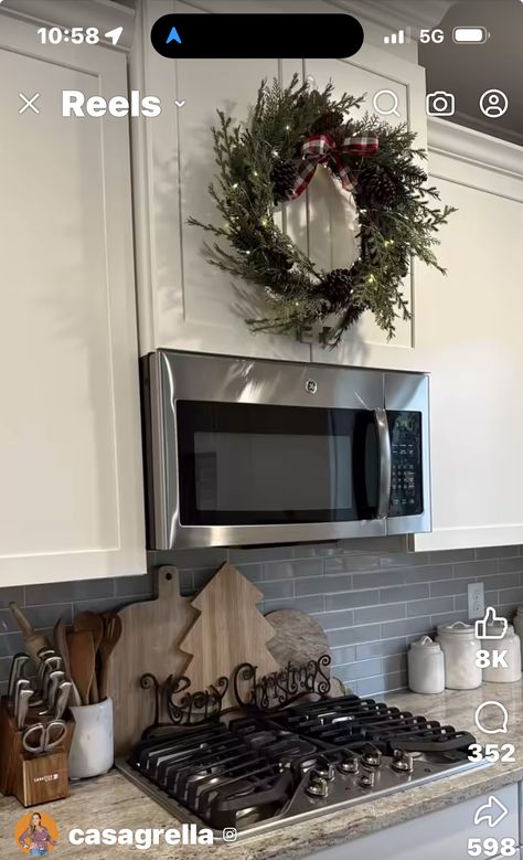 Stove Hood, Stove, Wreath, Home Decor, Home Décor