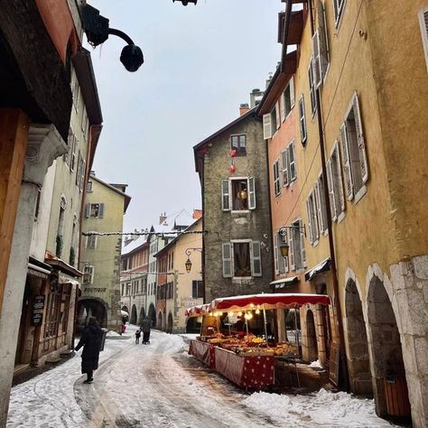 Annecy France Winter, Winter France, France Christmas, France Winter, Christmas In, Lake Annecy, Italian Country, Annecy France, France Aesthetic