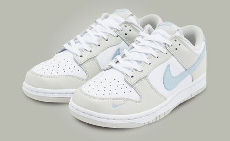 Step into Spring 2024 with the women's exclusive Nike Dunk Low Light Bone Light Armory Blue. Find release information and images here. Shoes For Women 2024 Spring, Nike Dunk Low Light Bone, Nike Dunks Women, Dunk Low Light Bone, Blue Shoes Women, Nike Dunk Lows, Light Blue Shoes, Girls Basketball Shoes, Shoes For School