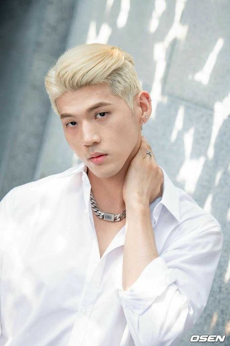 Bm Kard, Kim Woo Jin, Matthew 3, Dsp Media, Hot Asian Men, City Boy, Pop Artist, Kpop Fashion, Asian Men