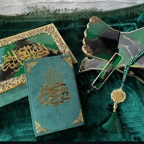 PREMIUM QUALITY BRIDAL QURAN GIFT SET WITH VELVET PADDED JAINAMZ RASIN REHAL BOOK MARK PEARL TASBEEH HAJJ & UMRAH TABARUK BEST FOR ANY OCCASION FOR MORE INFO SADAF SALMAN 03242277643 Call or Whatsapp ##personalizedgifts #quran ##velvetprayermat #rasinrehal #bookmark #umrah #hajj2025 #ramdan2025 #karachi #pakistan #dubai Quran Gift, Karachi Pakistan, Quran, Pakistan, Gift Set, Dubai, Personalized Gifts, Premium Quality, Velvet