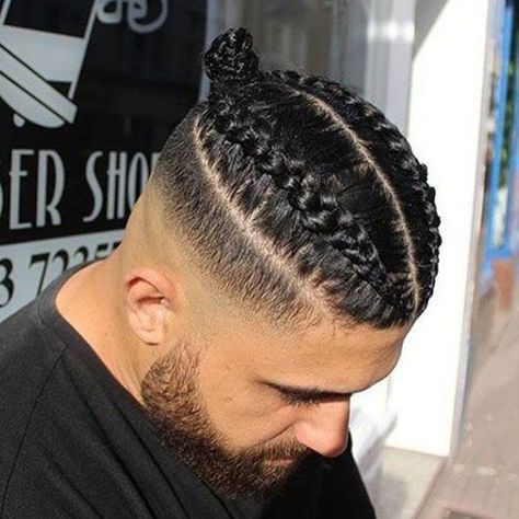 Manbun Braids, Man Bun Braids, Braids Viking, French Braids Men, Braided Ideas, Man Braid, 2 Braids Hairstyles, Man Braids, Bun Braids