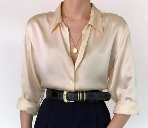 Beige Blouse Outfit, Beige Blouse, Looks Chic, Blouse Outfit, 가을 패션, Formal Outfit, Professional Outfits, Grace Kelly, Mode Inspiration