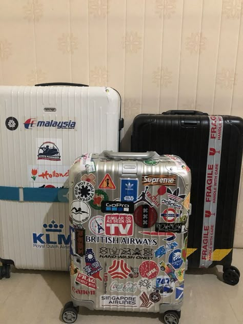 Suitcase Airpod Case, Rimowa Suitcase Stickers, Rimowa Luggage Aesthetic Stickers, Carry On Luggage Aesthetic, Rimowa Luggage Stickers, Suitcase Stickers Ideas, Stickers On Suitcase, Luggage With Stickers, Rimowa Stickers